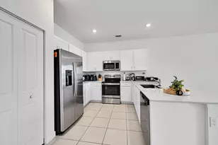 6933 Harbours Edge Ave, Lake Worth, FL 33467 - Photo 4