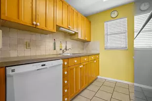 689 NE 6th Ct, Boynton Beach, FL 33435 - Photo 12