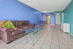 689 NE 6th Ct, Boynton Beach, FL 33435 - Photo 8