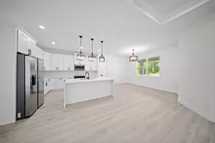 10634 Sugar Pine Dr, Fort Pierce, FL 34945 - Photo 6