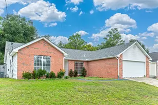 4720 Whitewater Ln, Crestview, FL 32539 - Photo 2