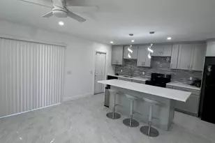 412 SE 21st Ave, Boynton Beach, FL 33435 - Photo 2