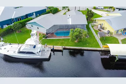 1360 SW Albatross Way, Palm City, FL 34990 - Photo 8