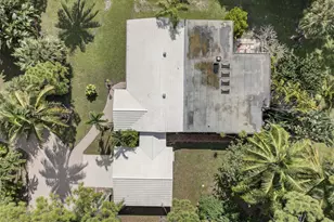 8855 N Bates Rd, Palm Beach Gardens, FL 33418 - Photo 54