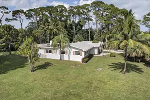 8855 N Bates Rd, Palm Beach Gardens, FL 33418 - Photo 1