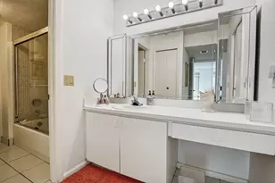 380 Racquet Club Rd, Weston, FL 33326 - Photo 30