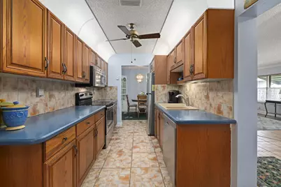 1767 S Dovetail Drive #R, Fort Pierce, FL 34982 - Photo 12