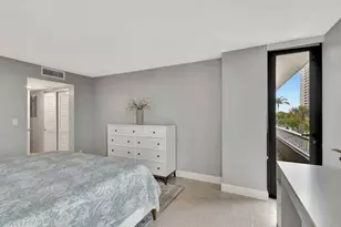 5550 N Ocean Dr, Singer Island, FL 33404 - Photo 18