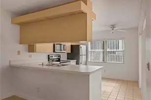 1923 Stratford Way, West Palm Beach, FL 33409 - Photo 12