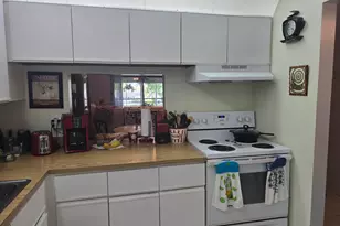 150 Lake Nancy Ln, West Palm Beach, FL 33411 - Photo 6