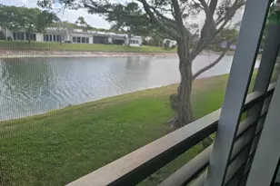 150 Lake Nancy Ln, West Palm Beach, FL 33411 - Photo 2