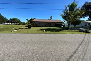 1095 Chobee Loop, Okeechobee, FL 34974 - Photo 22