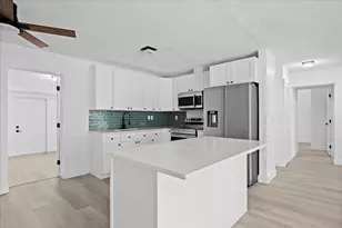 905 SE 10th St, Stuart, FL 34994 - Photo 4
