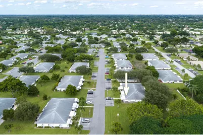 1167 S Drive Circle #D, Delray Beach, FL 33445 - Photo 22