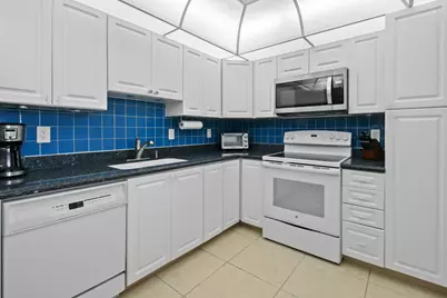 1605 S US Highway 1 #M1-404, Jupiter, FL 33477 - Photo 16