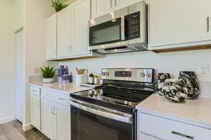 818 SE grovebush Ln, Port Saint Lucie, FL 34984 - Photo 18