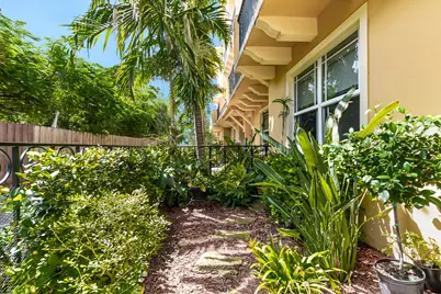 218 S Federal Highway #2, Lake Worth Beach, FL 33460 - Photo 2