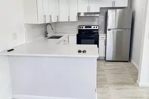 266 Burgundy Ave, Delray Beach, FL 33484 - Photo 2