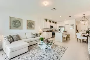 822 SE grovebush Ln, Port Saint Lucie, FL 34984 - Photo 12