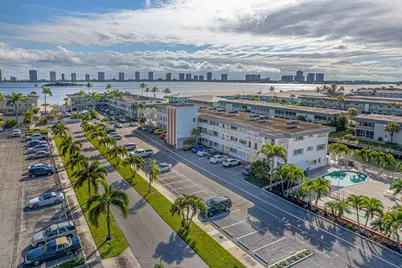 112 Doolen Court #302, Juno Beach, FL 33408 - Photo 4