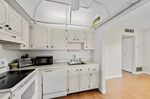 43 Saxony A, Delray Beach, FL 33446 - Photo 18