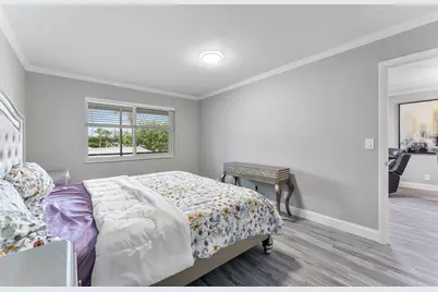 118 Lake Constance Drive, West Palm Beach, FL 33411 - Photo 10