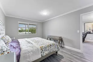 118 Lake Constance Dr, West Palm Beach, FL 33411 - Photo 10