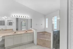 2705 Pointe Cir, Greenacres, FL 33413 - Photo 18