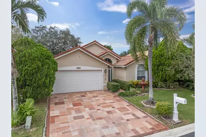 2705 Pointe Circle, Greenacres, FL 33413 - Photo 2