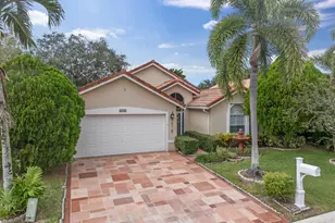 2705 Pointe Cir, Greenacres, FL 33413 - Photo 1