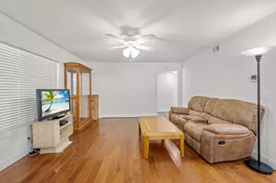 117 Lake Pine Cir, Greenacres, FL 33463 - Photo 8