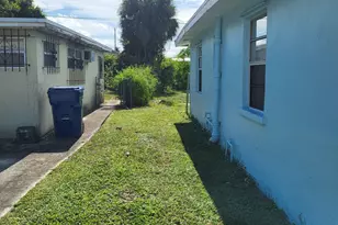 1119 W 32nd St, Riviera Beach, FL 33404 - Photo 6