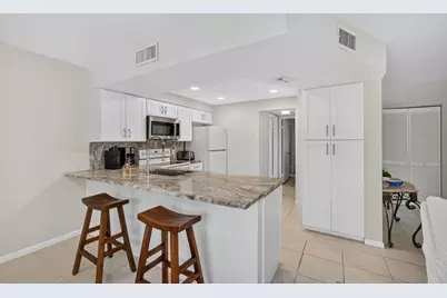 1605 S US Highway 1 #F204, Jupiter, FL 33477 - Photo 22