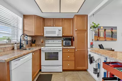 312 NE 17th Avenue #203, Boynton Beach, FL 33435 - Photo 18