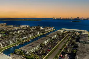 101 Doolen Ct, North Palm Beach, FL 33408 - Photo 2