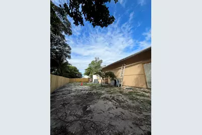 4588 Old Military Trail, West Palm Beach, FL 33417 - Photo 10