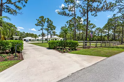 14819 Broken Arrow Place, Palm Beach Gardens, FL 33418 - Photo 2