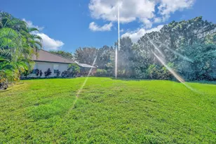 562 SW St Martins Cove, Port Saint Lucie, FL 34986 - Photo 24