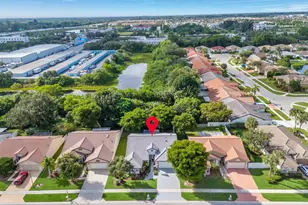 8261 Lake Cypress Rd, Lake Worth, FL 33467 - Photo 18