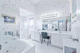 8261 Lake Cypress Rd, Lake Worth, FL 33467 - Photo 14