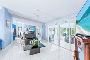 8261 Lake Cypress Rd, Lake Worth, FL 33467 - Photo 8