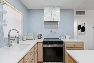 660 Glouchester St, Boca Raton, FL 33487 - Photo 8