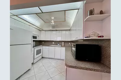 461 Wellington J, West Palm Beach, FL 33417 - Photo 22