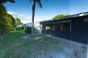 2641 Gately Dr W, West Palm Beach, FL 33415 - Photo 22