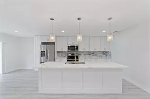 5036 Alfred Dr, West Palm Beach, FL 33417 - Photo 6