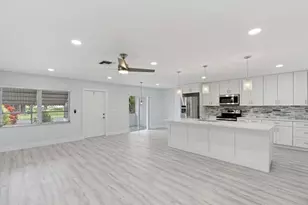 5036 Alfred Dr, West Palm Beach, FL 33417 - Photo 4