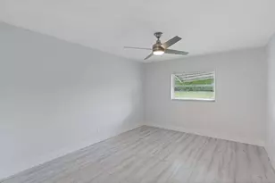 5036 Alfred Dr, West Palm Beach, FL 33417 - Photo 10