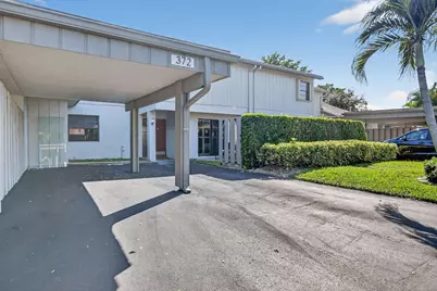 372 Deer Creek Wildwood Lane E, Deerfield Beach, FL 33442 - Photo 2