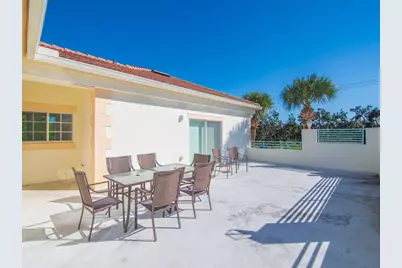 520 7th Square #201, Vero Beach, FL 32962 - Photo 20