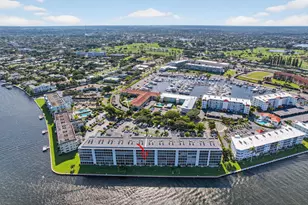 36 Yacht Club Dr, North Palm Beach, FL 33408 - Photo 32